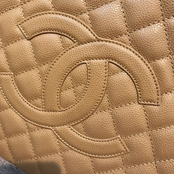 💓Sold💓CHANEL Caviar GST Beige - Picture 3 of 10